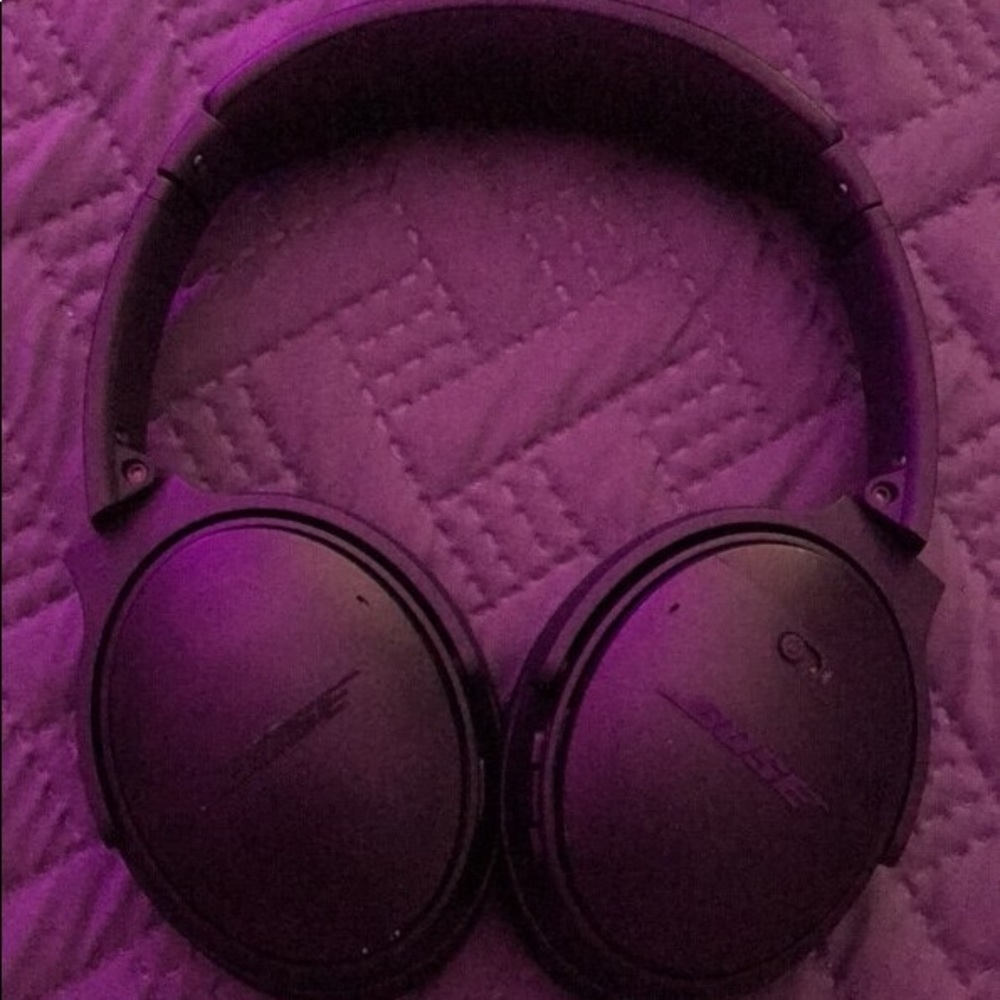 Bose Headphones (Bluetooth)